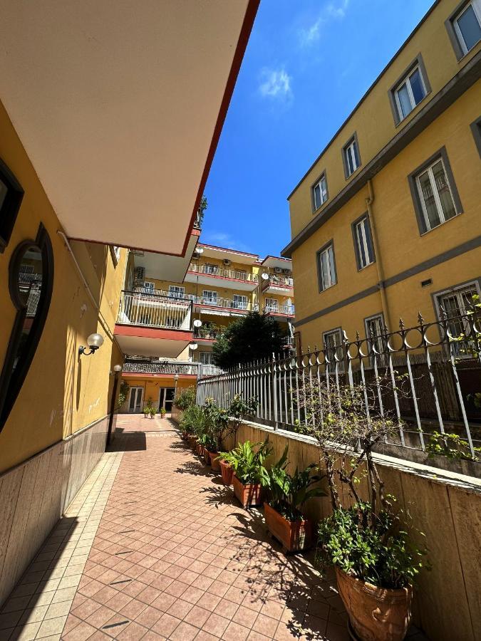 דירות נאפולי Renza House Chiaia מראה חיצוני תמונה