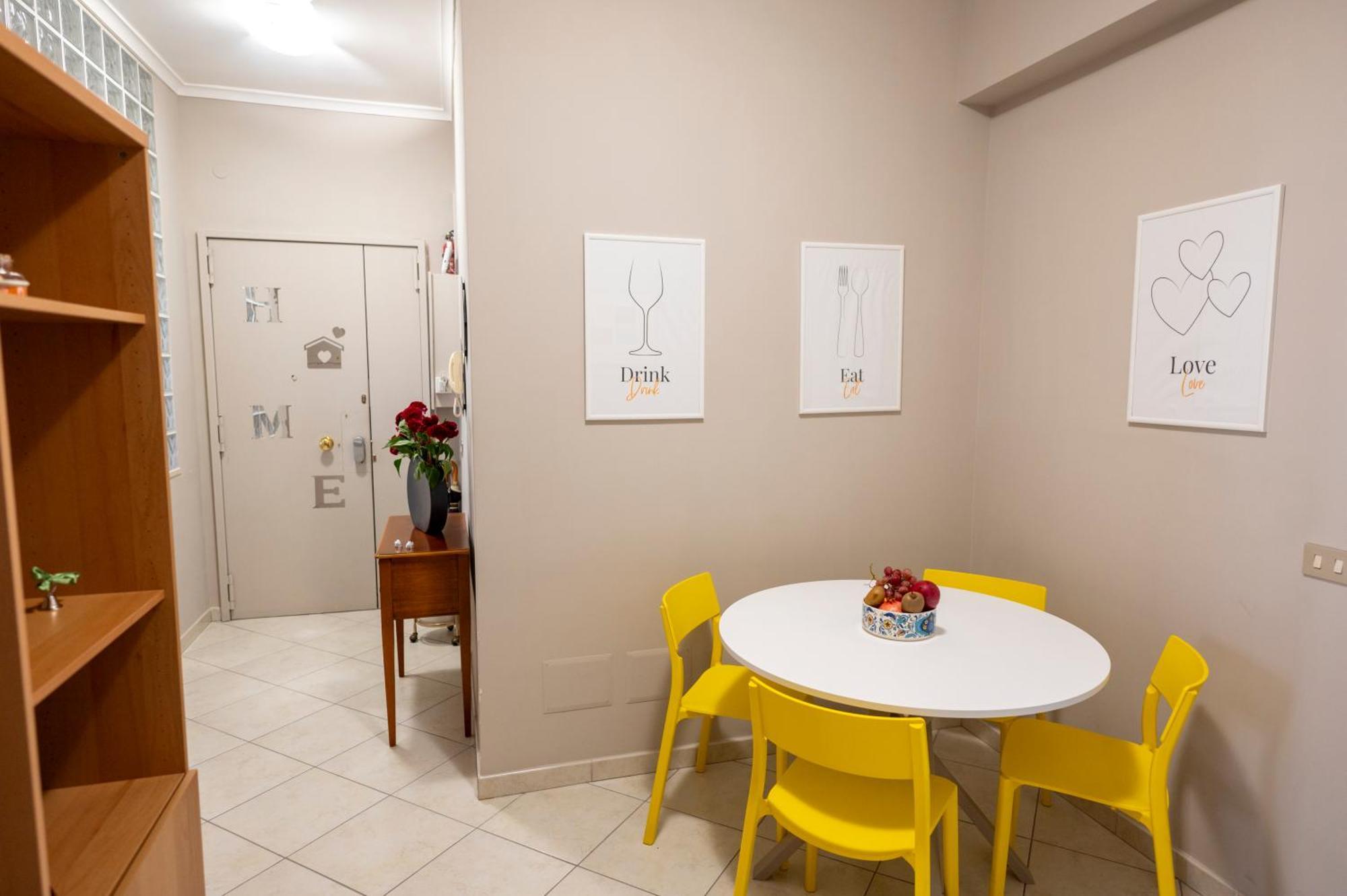 דירות נאפולי Renza House Chiaia מראה חיצוני תמונה